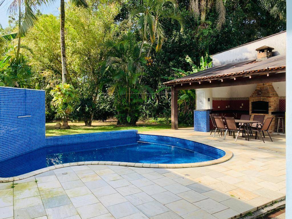 Casa, 5 quartos, 273 m² - Foto 1