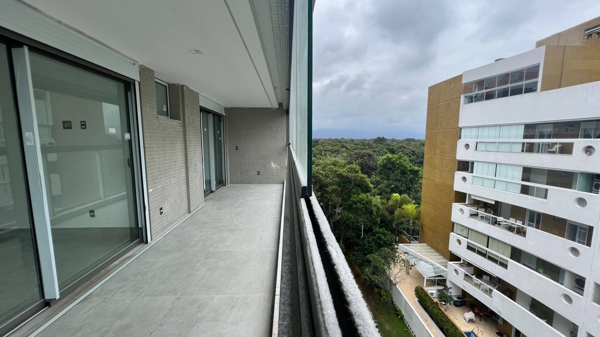 Apartamento amplo no modulo 7 com 4 dorm. Riviera de São Lourenço.