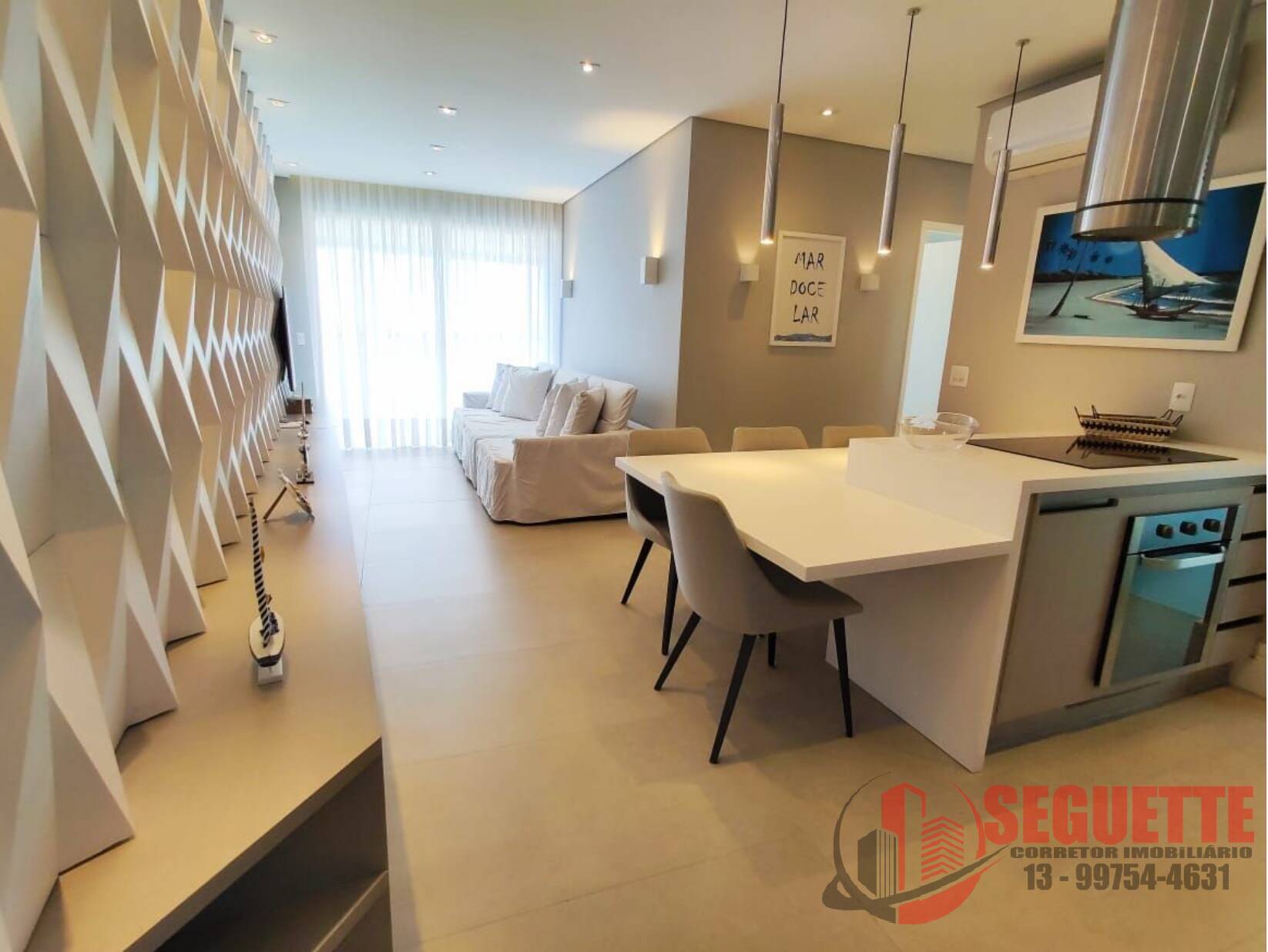Apartamento andar alto no San Sebastian bem localizado e pé na areia