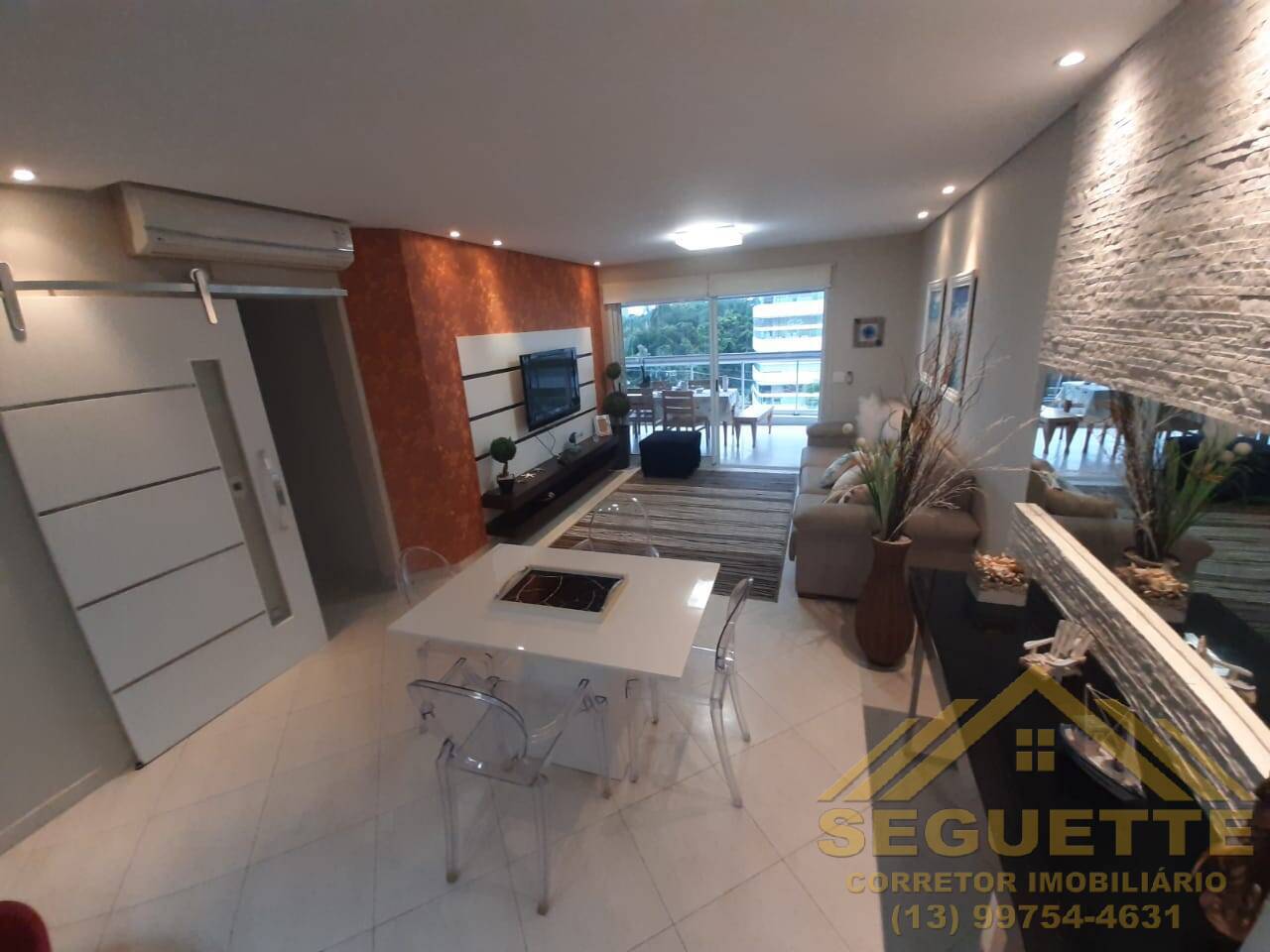 Apartamento com 3 dormitórios perto da praia e varanda gourmet na Riviera.
