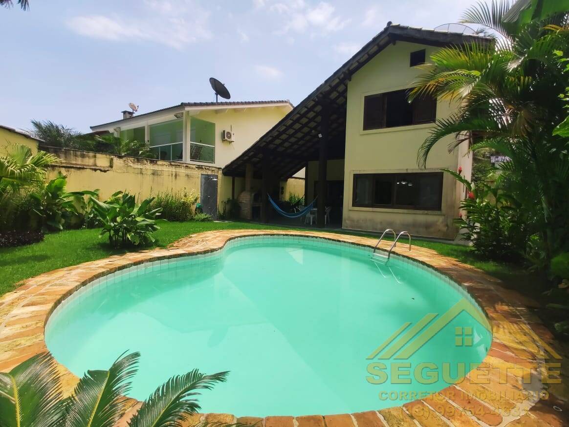 Casa com 4 Suítes no módulo 20 da Riviera de São Lourenço