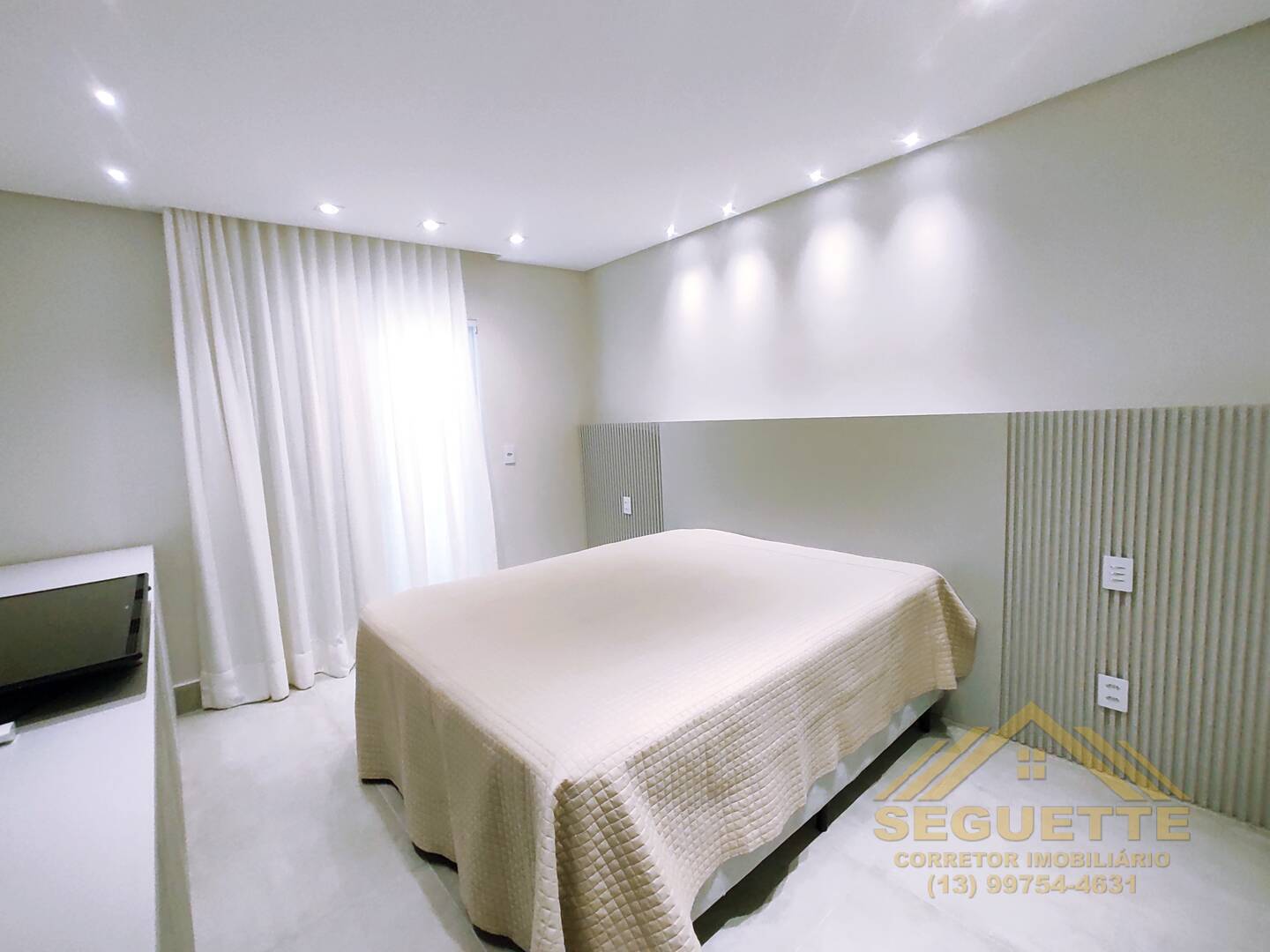 Casa, 4 quartos, 240 m² - Foto 4