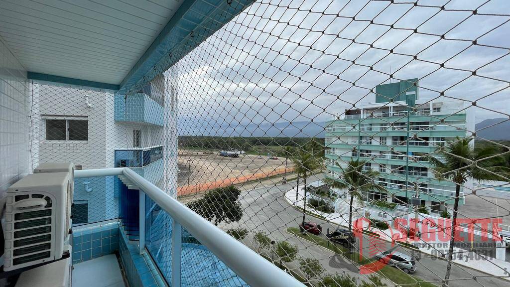 Apartamento pé na areia no módulo 02 de Riviera de São Lourenço.