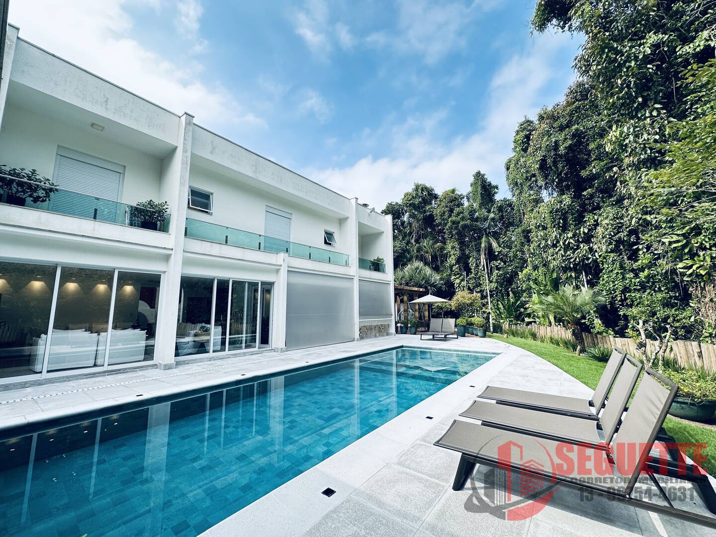Casa no módulo 30 com piscina e sauna na Riviera de São Lourenço, 4 dorm