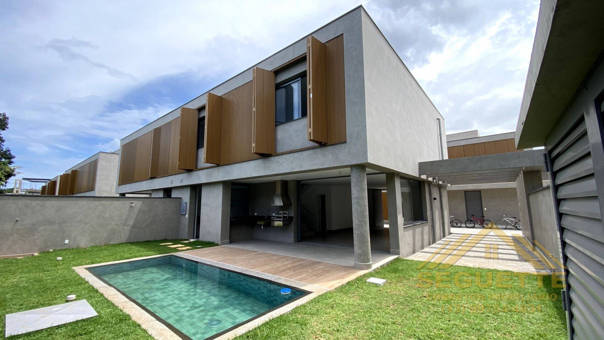 Casa de Condomínio, 4 quartos - Foto 1