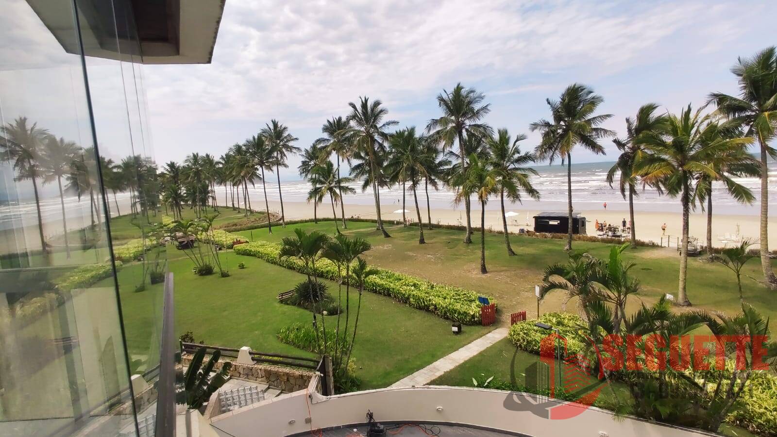 Pé na areia para locação temporada 2 dormitórios em Riviera módulo 04