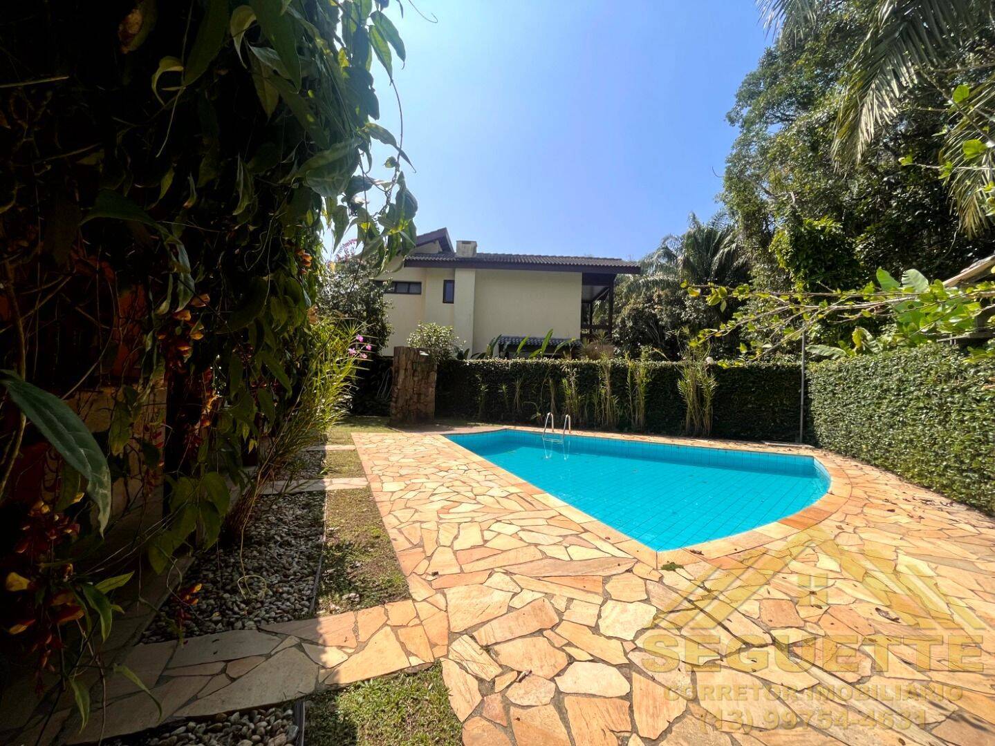 Casa a venda no módulo 18 da Riviera de são Lourenço com 260m construido