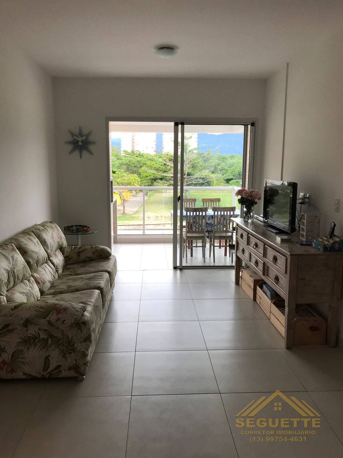 Apartamento para locação anual com 3 dormitórios no Jd. São Lourenço