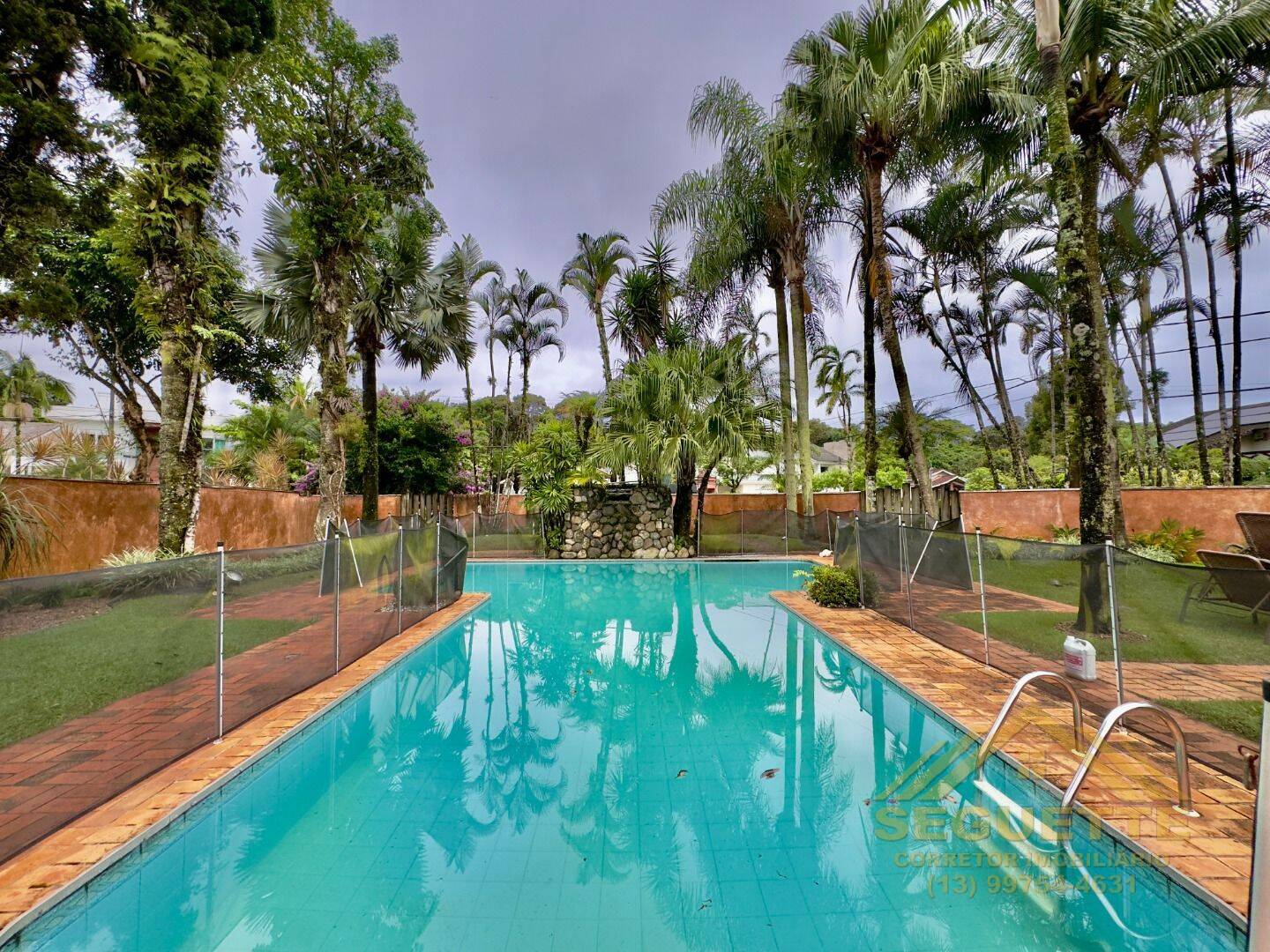 Casa à venda na Riviera de São Lourenço com sala de jogos no modulo 18